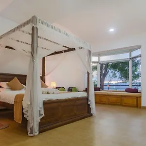 Mount Melody 3* Kandy